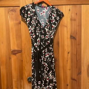 Medium womens wrap dress ruffle bottom floral stretchy